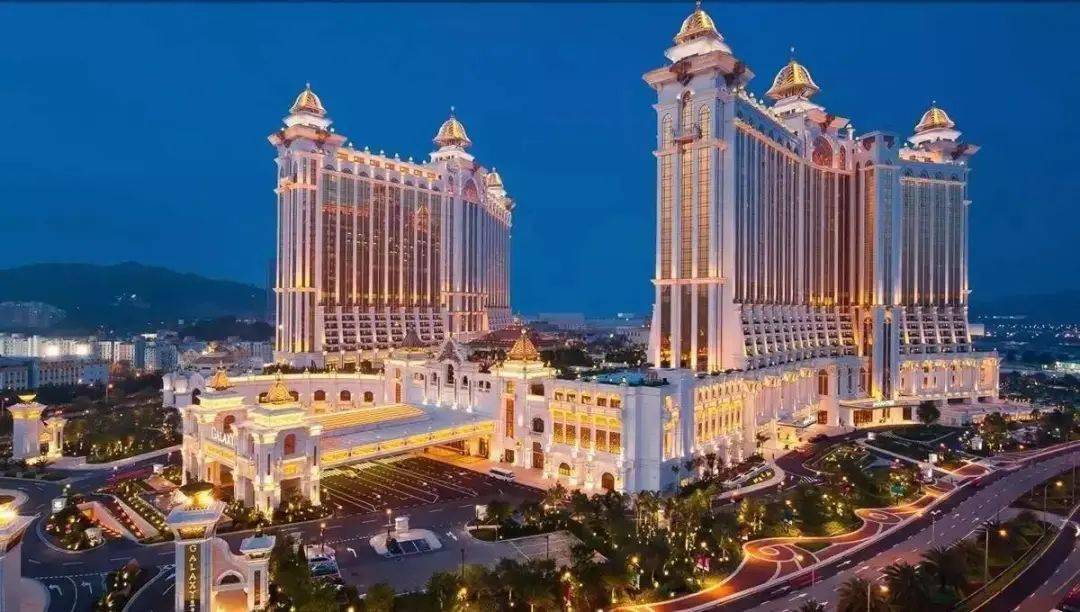 一、赌城之魅，从传统到现代的演变过程及其影响力解析.澳门今天晚上开什么特马11月26号开什么号码